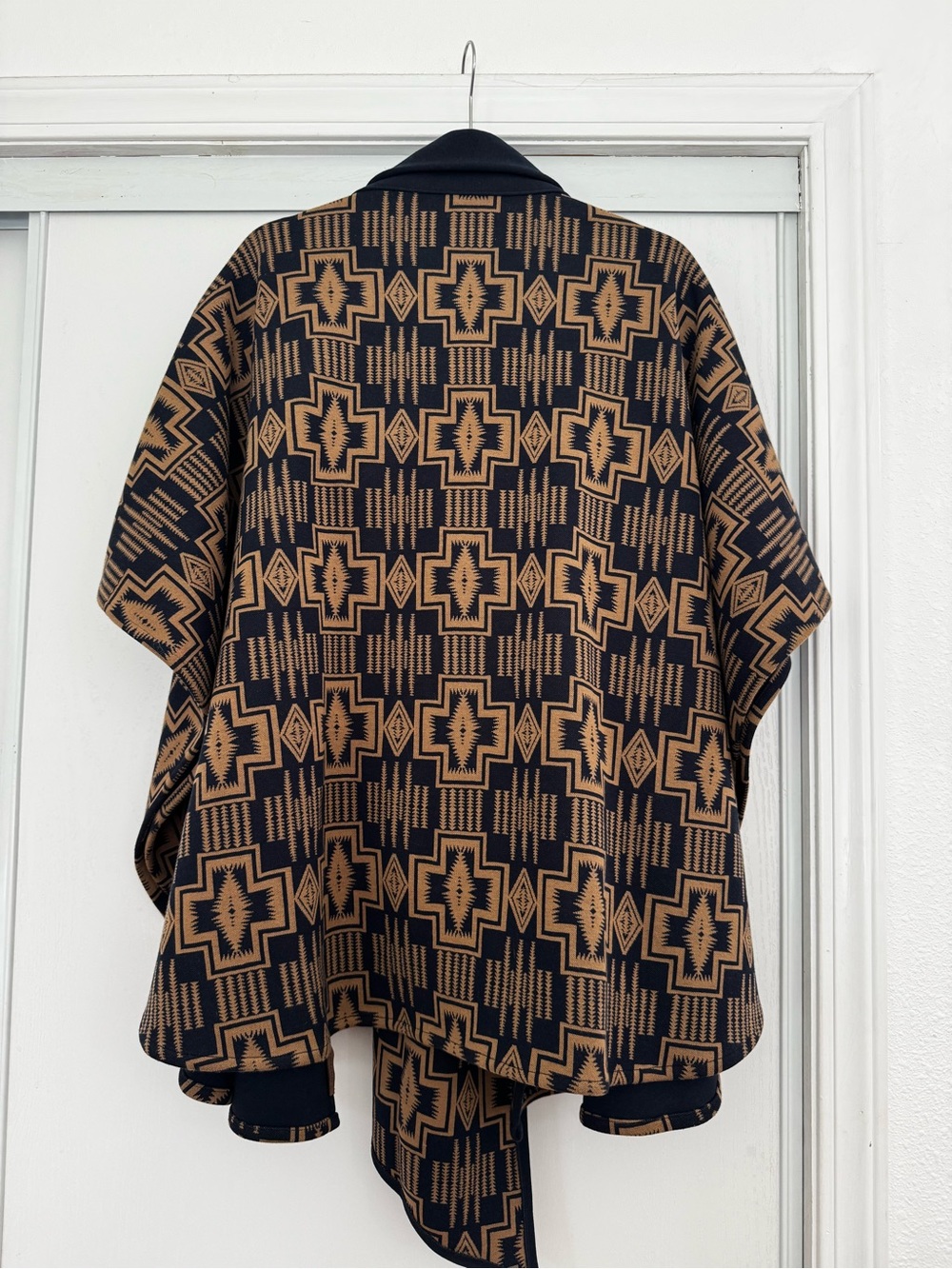 Pendleton Cape Poncho Geometric Southwest Navy Tan One Size - Picture 5 of 5